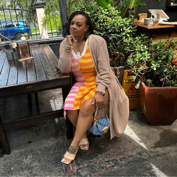 Meet Your Posh Ambassador, Cianni (See-Ah-Knee) - Picture 13 of 14